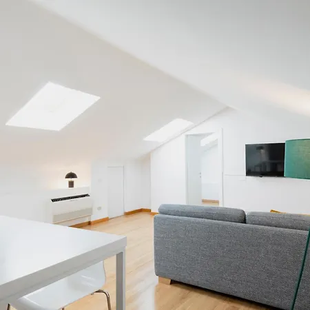 Relstay - Arco Della Pace - Sunny Loft شقة ميلان